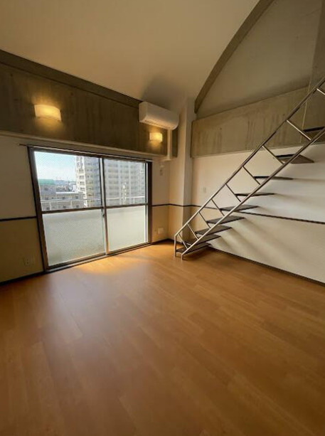 ルーラル八番館の居間・リビング