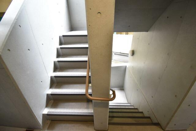 アリーチェ新江古田のその他共用部分|共用階段 