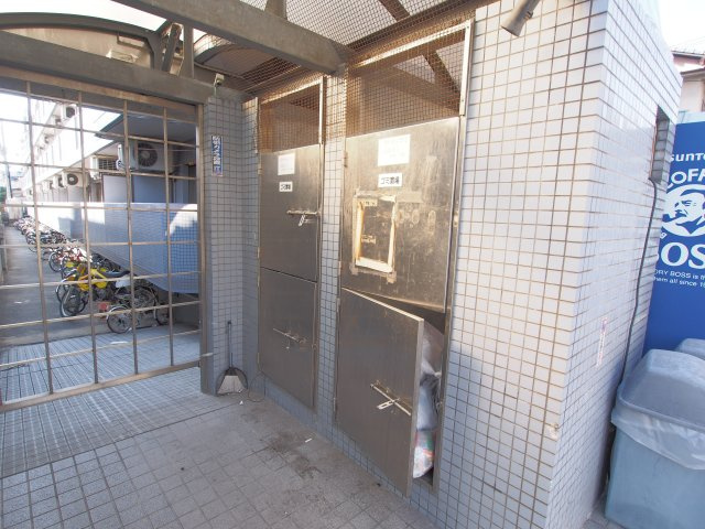 レジェンド船越南のエントランス