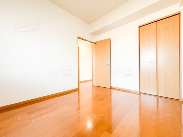 クレールヴィラの寝室|クローゼット付きの寝室です☆