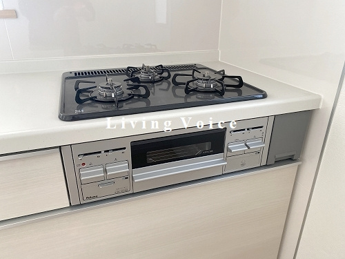 【居間・リビング】 | 【仲介手数料０円】秦野市平沢第18　新築一戸建て　全2棟 | 秦野市平沢第18　新築一戸建て　全2棟