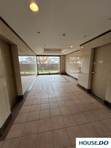 中古マンション　サーパス新井町のエントランス|毎日通るエントランスはこのようになっています