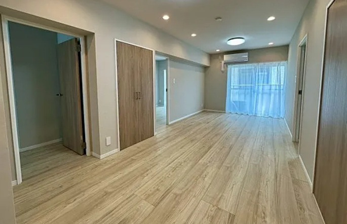 宮原パークハイツの居間・リビング|使いやすい居間です　フルリフォームしました。綺麗です。