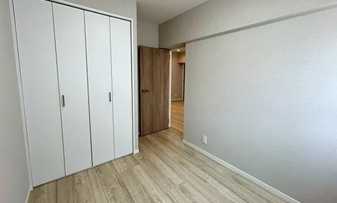 宮原パークハイツの洋室|個人の部屋や寝室として使える洋室です　フルリフォームしました。綺麗です。