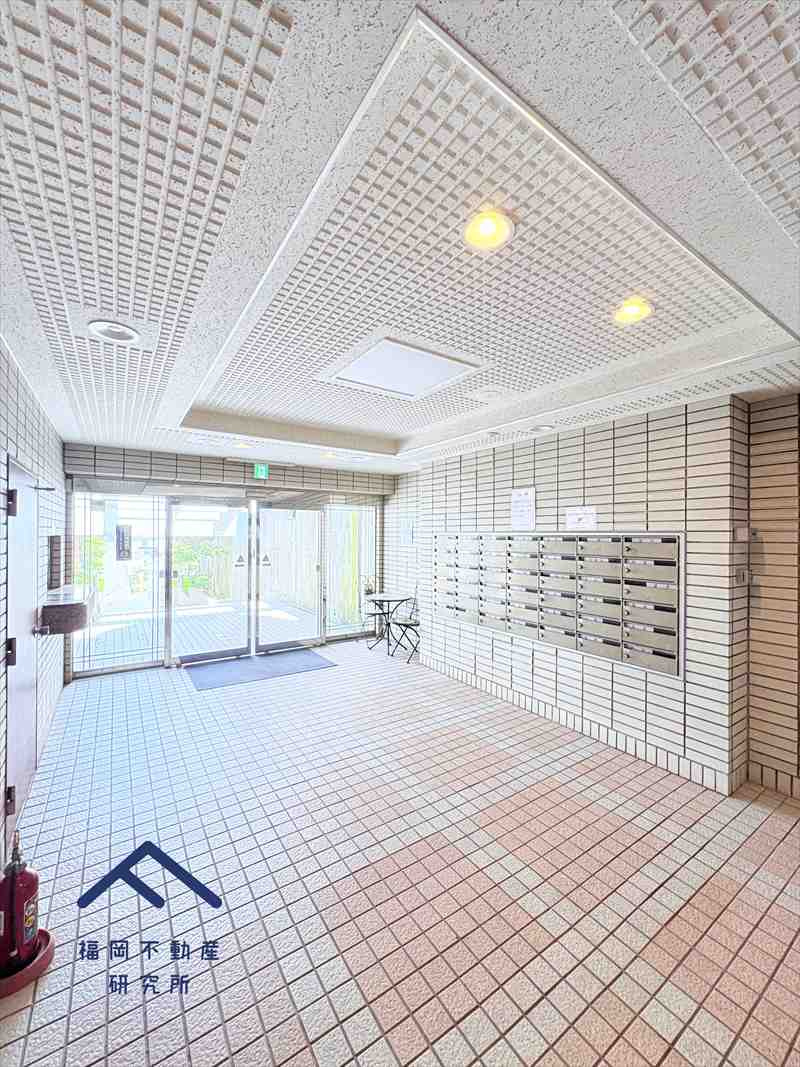 東峰マンション香住ヶ丘のエントランス