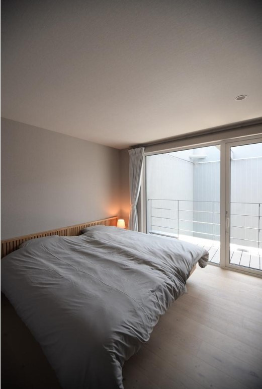 GARDEN WALL HOUSE＋FAS 片瀬江ノ島の洋室