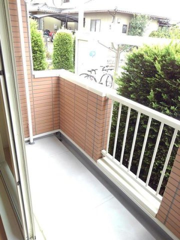 熊本市西区池田２丁目のアパートのバルコニー|開放的で明るい空間を演出してくれるバルコニーです