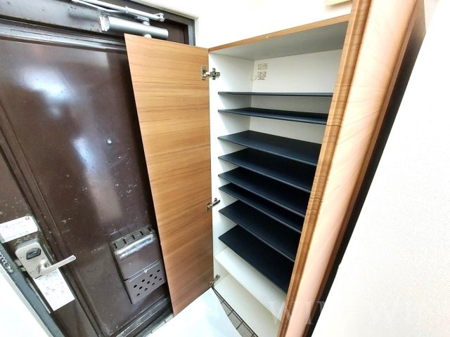 サニーマンション戸田の玄関