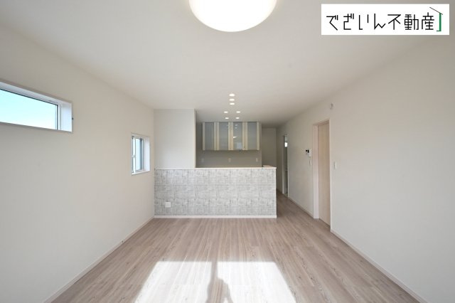 【居間・リビング】 | 本庄市小島6丁目　新築住宅 | ≪22号棟≫
現地(2025年11月撮影)