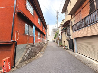 【前面道路含む現地写真】 | 北区衣笠東御所ノ内町　建築条件なし | 《西側》幅員約4.12ｍ×間口約13.47ｍ