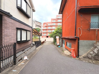 【前面道路含む現地写真】 | 北区衣笠東御所ノ内町　建築条件なし | 外観や内装のデザインもお客様のこだわりを詰め込めます♪