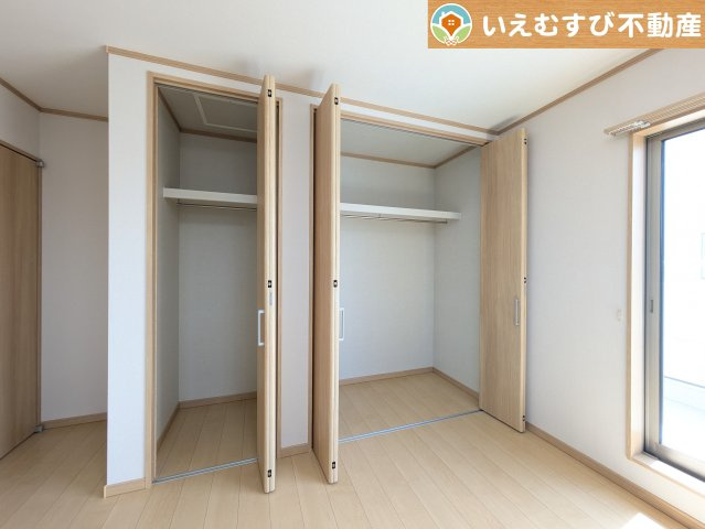 加須市東栄2丁目　中古戸建の収納|大容量の収納スペースで住空間もスッキリ広々
収納がたっぷり付いていれば、お部屋がすっきり保てて気持ちが良いですね♪