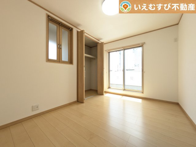 加須市東栄2丁目　中古戸建の寝室