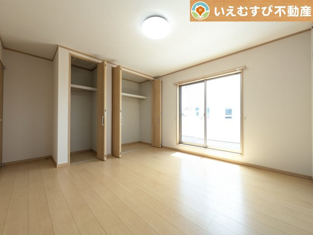 加須市東栄2丁目　中古戸建の洋室