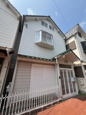 離宮前町1丁目貸家の外観