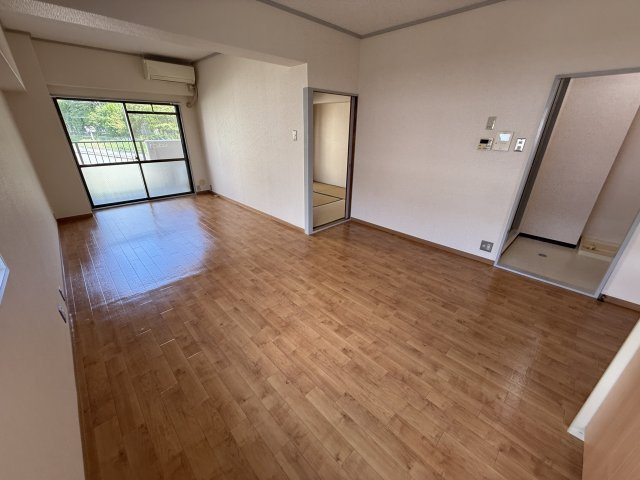 豊友マンション東豊中の洋室