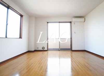 【居間・リビング】 | ウイングテラス実籾 | 洋室のお部屋です。