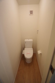 【トイレ】 | 【仲介手数料無料！！】府中市北山町2丁目　新築戸建て（全1棟）1号棟　6299万円 | 2階トイレ