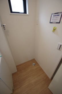 【ランドリースペース】 | 【仲介手数料無料！！】府中市北山町2丁目　新築戸建て（全1棟）1号棟　6299万円