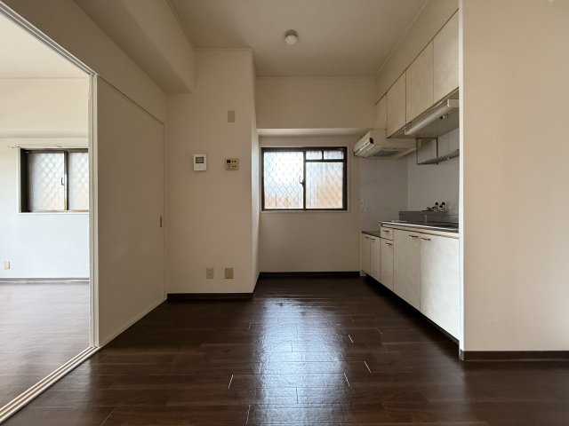 ハイツ・サニーライフの居間・リビング