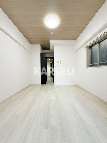 アーデン堺筋本町の居間・リビング