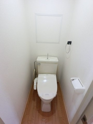 【トイレ】 | 藤ハイム | 温水洗浄便座は残置物です