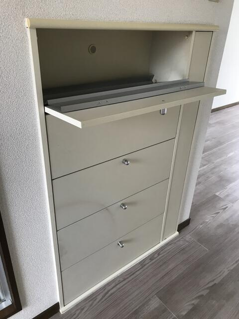 シューズボックス