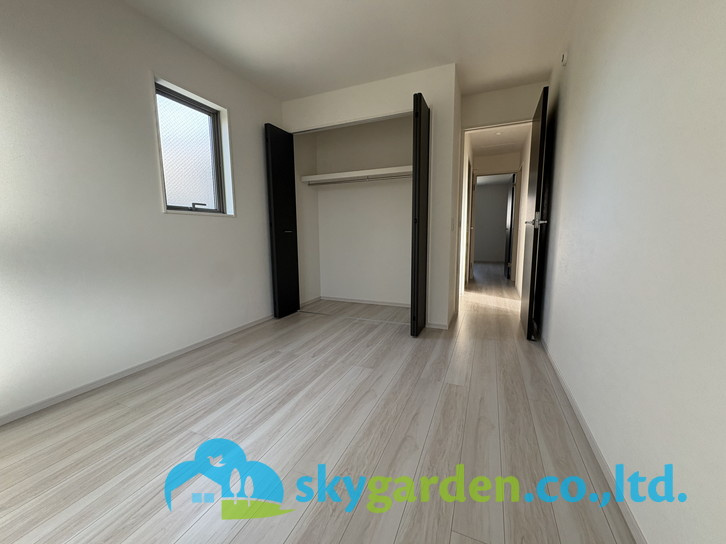 茅ヶ崎市南湖4期　新築戸建　全2棟2号棟の洋室