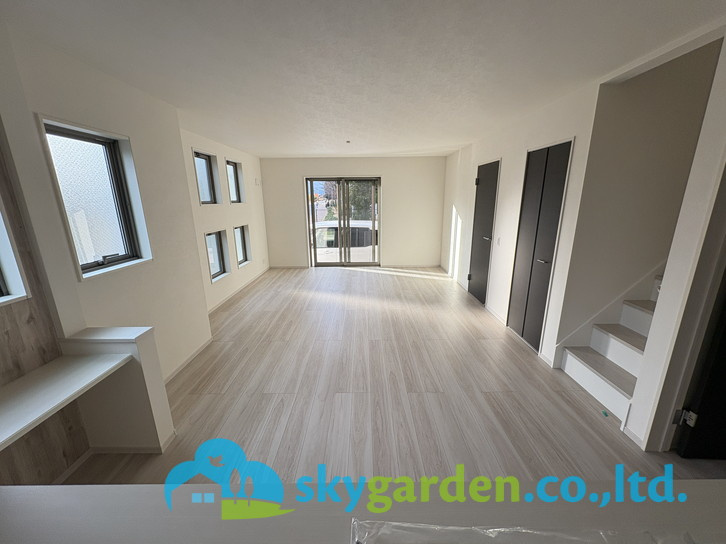 茅ヶ崎市南湖4期　新築戸建　全2棟2号棟の居間・リビング