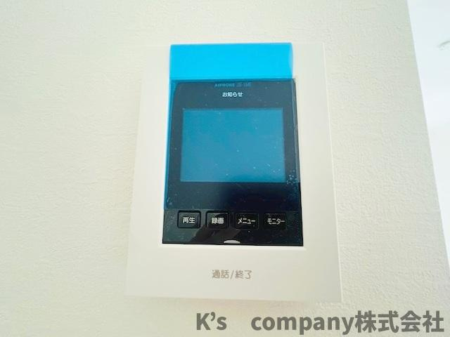 ◎茅ヶ崎市南湖5丁目　新築戸建　2号棟◎のセキュリティ|訪問者の顔が確認できるテレビモニター付きインターフォン☆