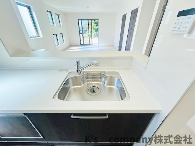 ◎茅ヶ崎市南湖5丁目　新築戸建　2号棟◎のキッチン|扱いやすいステンレス素材のシンク◇