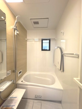 西宮市小曽根の浴室