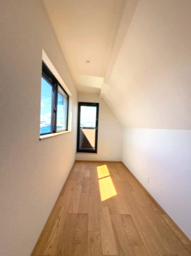 西宮市小曽根の洋室