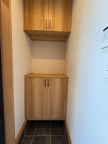 西宮市小曽根の玄関