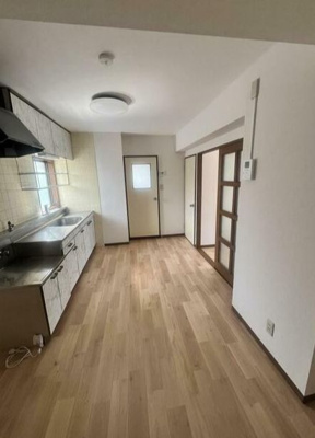 【居間・リビング】 | メゾンワタナベ