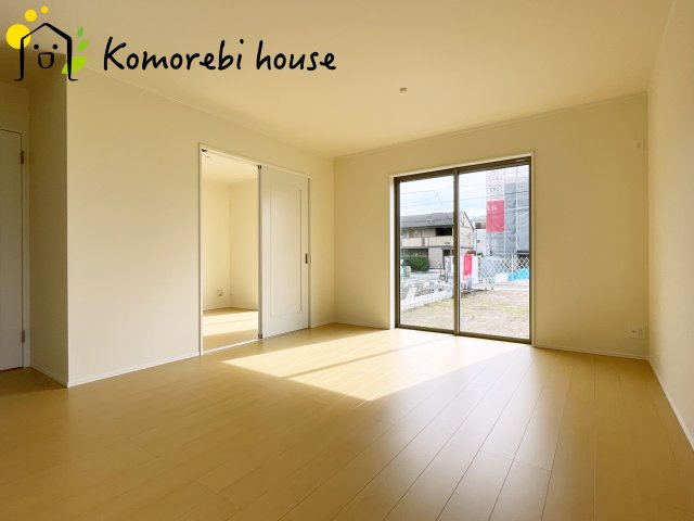 さいたま市西区三橋　第1期　新築一戸建て　ハートフルタウン　Fの居間・リビング|こちらの居間で趣味の時間をお楽しみください