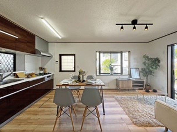 ◆令和7年4月リフォーム完了◆前田町 中古戸建 3980万円の居間・リビング