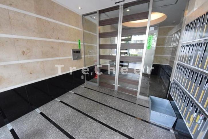 ヒューマンハイム蔵前のエントランス