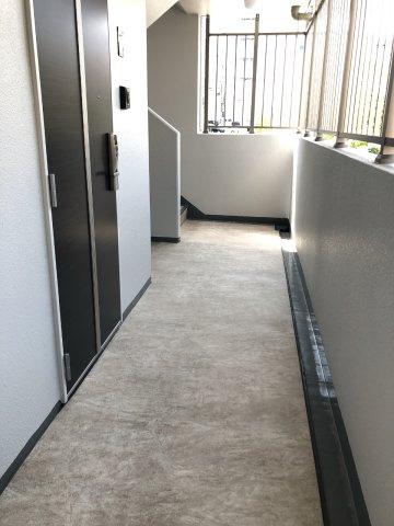 アーバンヒルズ津のロビー