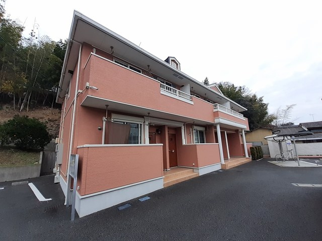 熊本市中央区黒髪４丁目のアパート