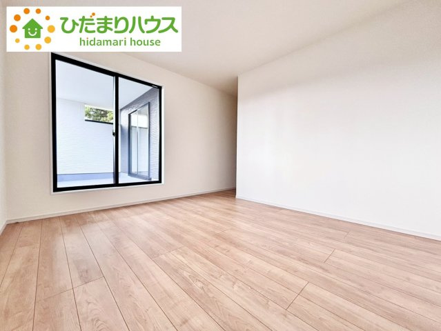 流山市東深井15期　新築戸建　1号棟の洋室|バルコニーに面している洋室は、主寝室にどうぞ(^^)/						
