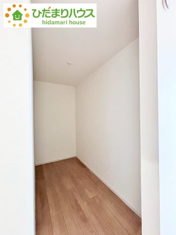 流山市東深井15期　新築戸建　1号棟の収納|2.5帖の広々寝室には大容量Ｗ.Ｉ.Ｃ付き(^^♪				
