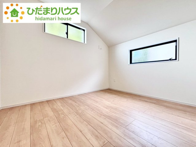 流山市東深井15期　新築戸建　1号棟の洋室|机にベットを置けば子供部屋の完成です！				
