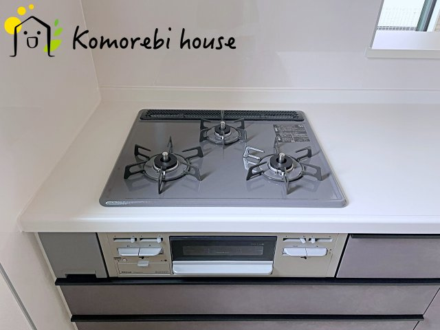 比企郡川島町中山　11期　新築一戸建て　グラファーレ　02のキッチン|キッチンでお料理をお楽しみください