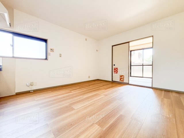 ハイカムール荒木の内装