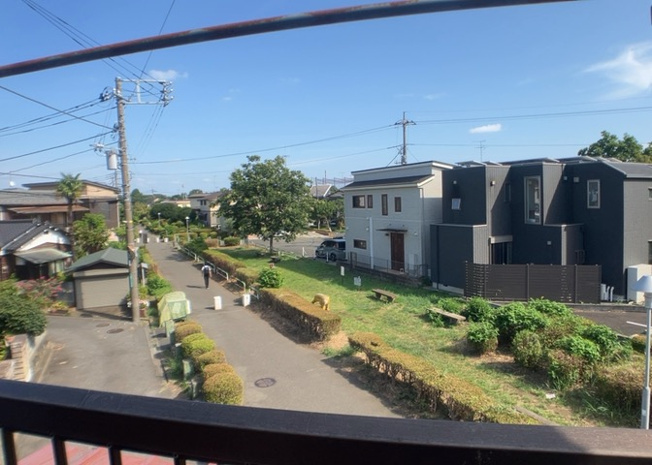 【展望】 | 眺望を気にして物件を探す場合、前面に建物が建っていないか現地で確認しましょう！前面に建物があると景色はもちろん、日当たりや風通しにも影響が出てきます。住んだ時のことを想像しながら現地見学をしましょう。