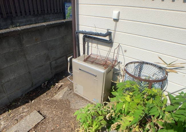 【発電・温水設備】 | 省エネ給湯器とは従来型の給湯器より熱効率が高く、少ない燃料でたくさんのお湯を沸かすことが出来る高効率な給湯器のことを指します。また、省エネ給湯器には種類があり、利便性や効果なども様々です。