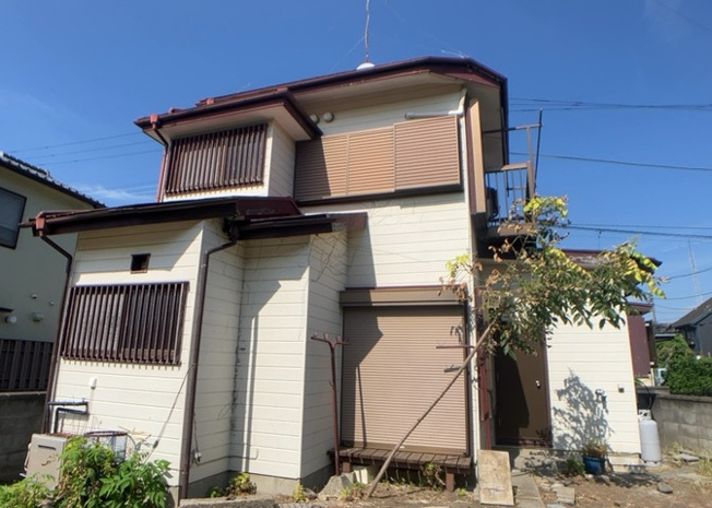 【構造・工法・仕様】 | 木造住宅とは土台、壁、柱など建築物の強度を支える構造体の材に木が使用されている構造を指します。構造体は建物の自重を支えるだけではなく風圧や水圧、積裁荷重などあらゆる衝撃に耐えるための基礎です。