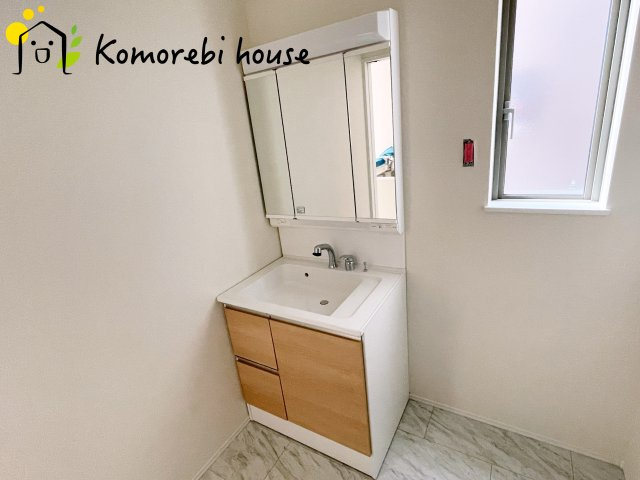 さいたま市西区三橋　第1期　新築一戸建て　ハートフルタウン　Hの独立洗面台|使いやすい独立洗面台です