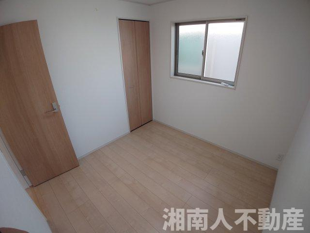 平塚市田村6丁目 中古戸建の洋室|明るい洋室です